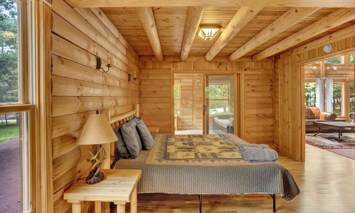 Photo of Bedroom in Briar Crest Woods