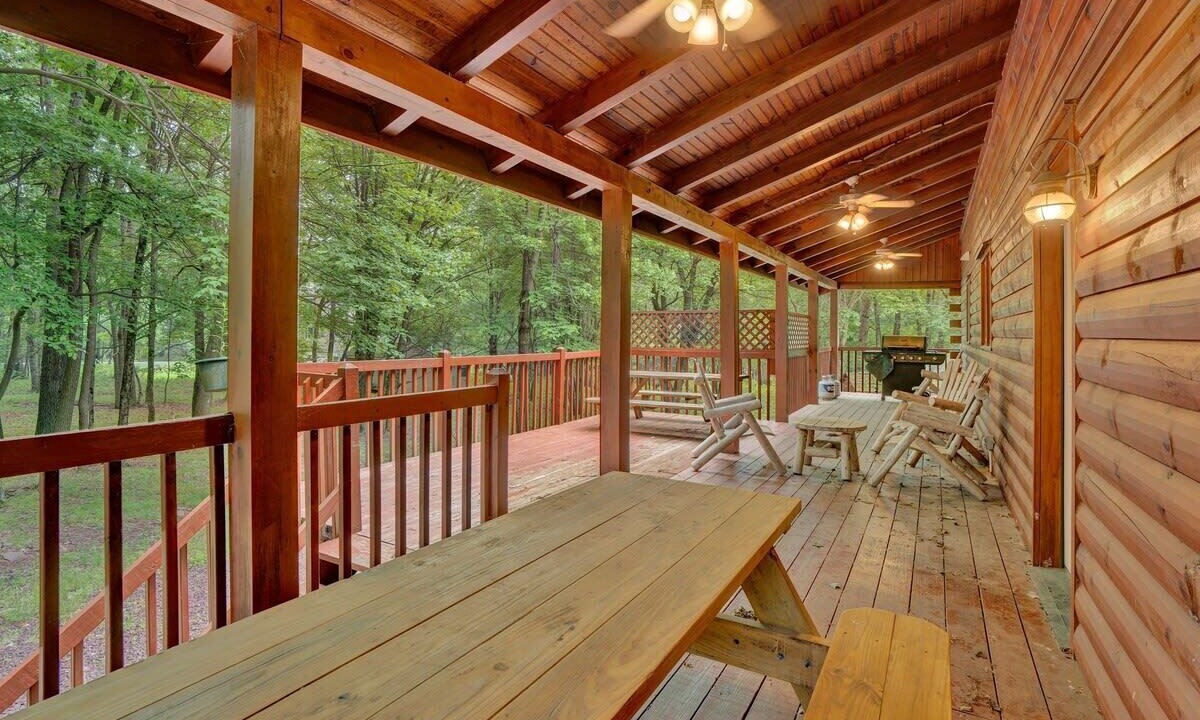 Photo of Outdoor in Briar Crest Woods