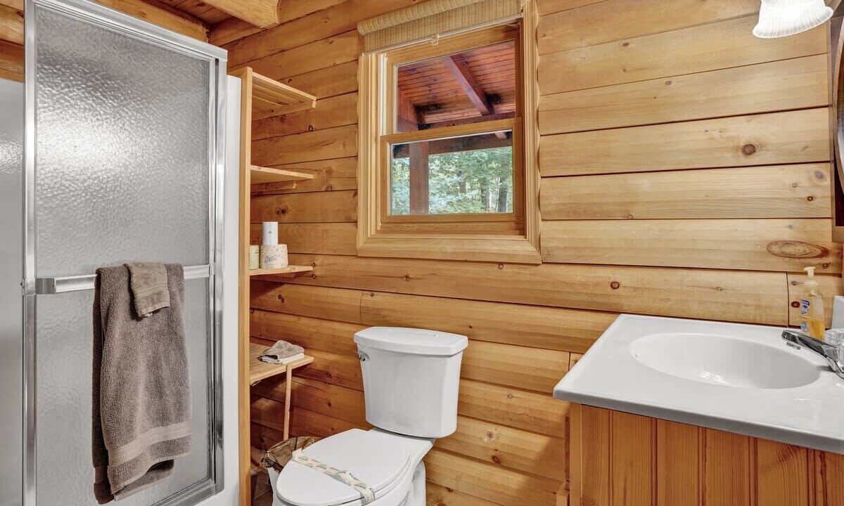 Photo of Bathroom in Briar Crest Woods