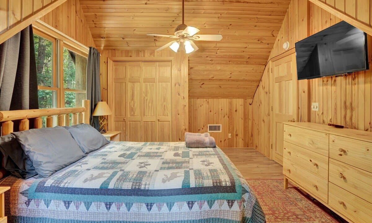 Photo of Bedroom in Briar Crest Woods