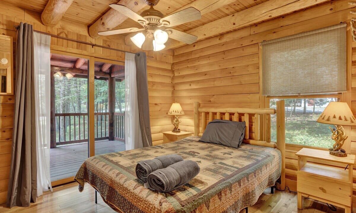 Photo of Bedroom in Briar Crest Woods