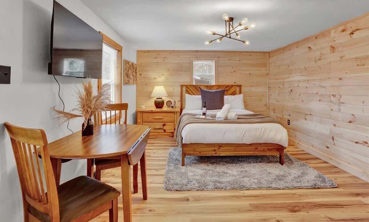 Photo of Bedroom in Canadensis