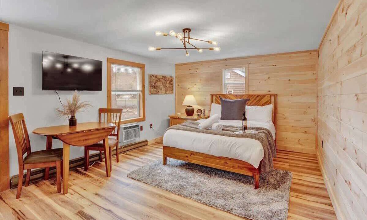 Photo of Bedroom in Canadensis