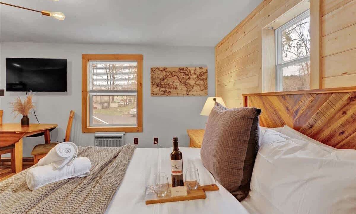 Photo of Bedroom in Canadensis