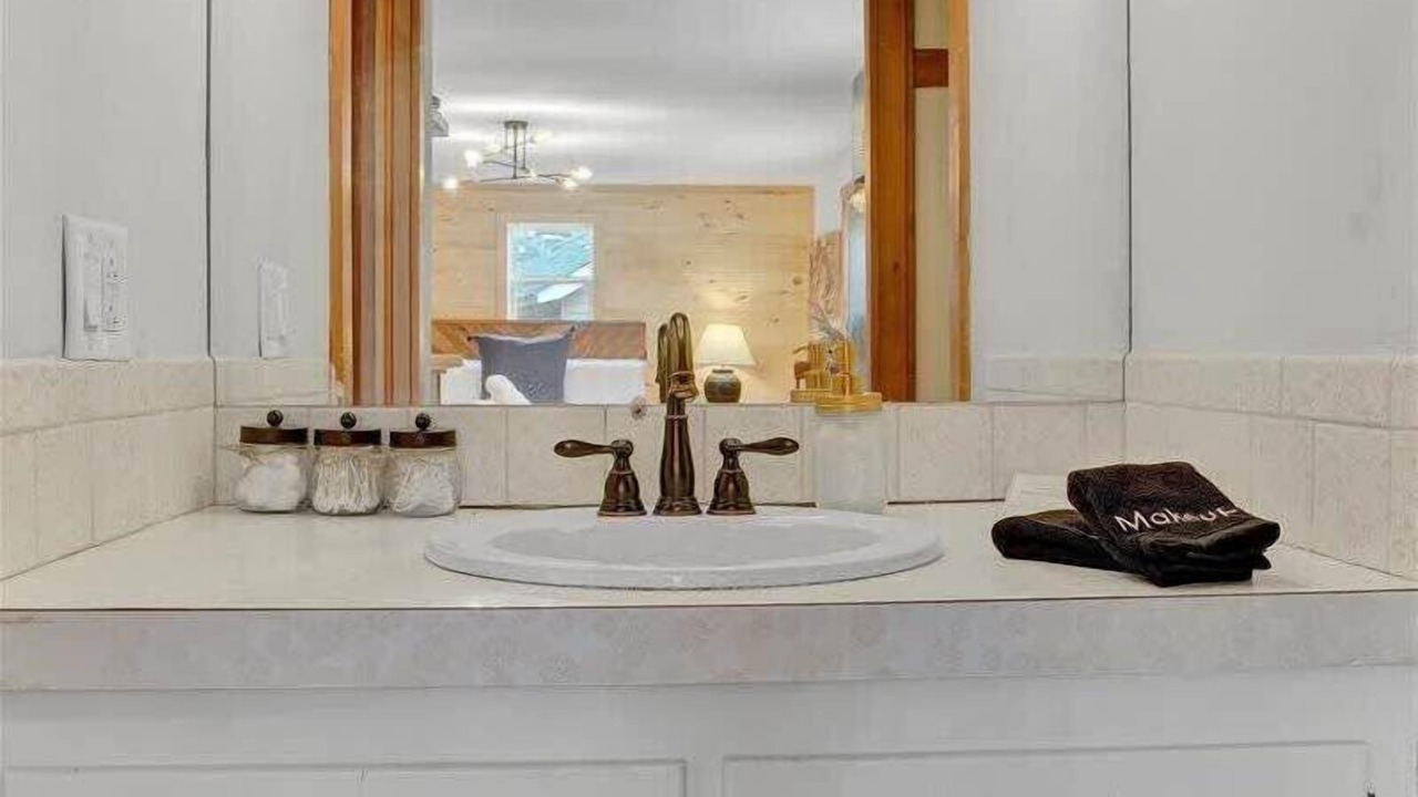 Photo of Bathroom in Canadensis