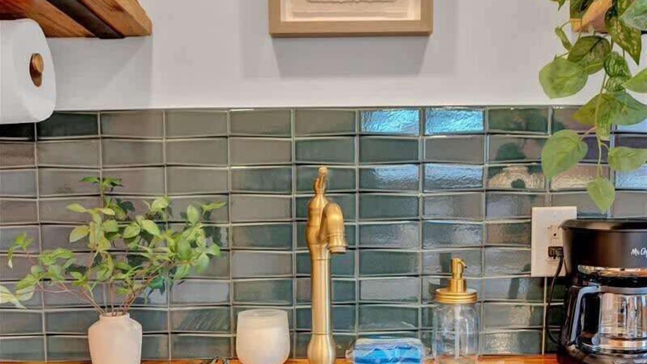 Photo of Kitchen in Canadensis