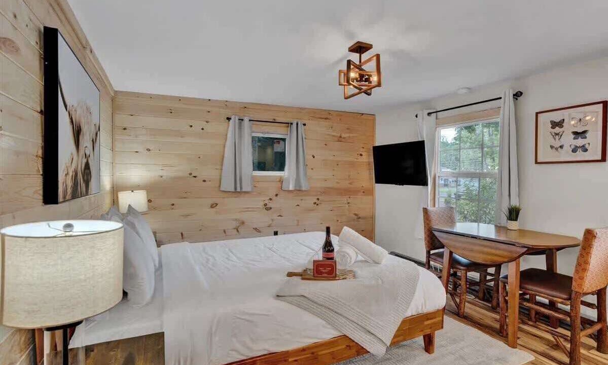 Photo of Bedroom in Canadensis