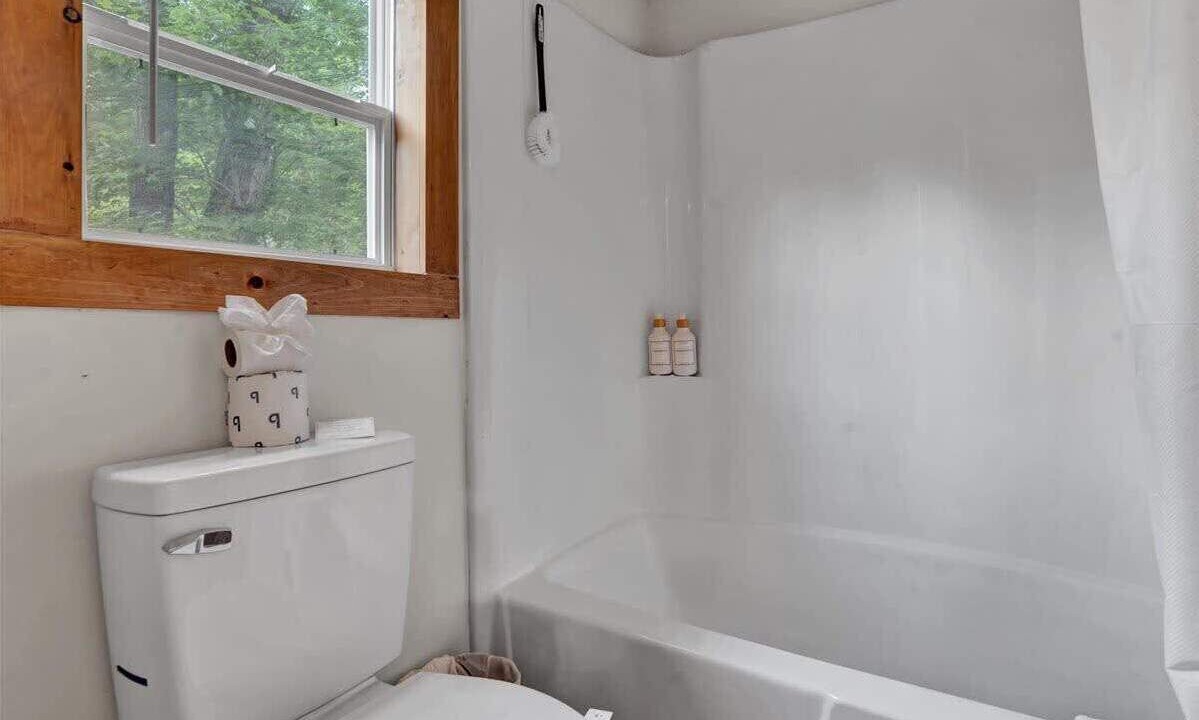 Photo of Bathroom in Canadensis