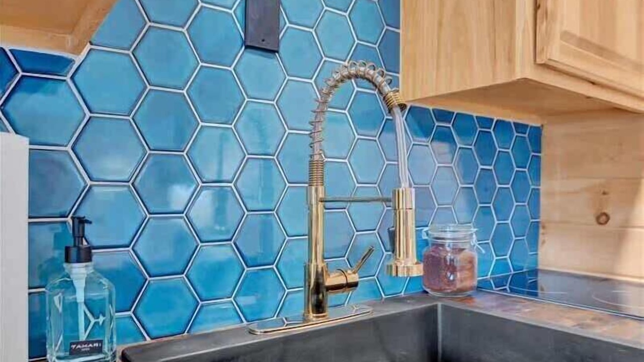 Photo of Others in Canadensis