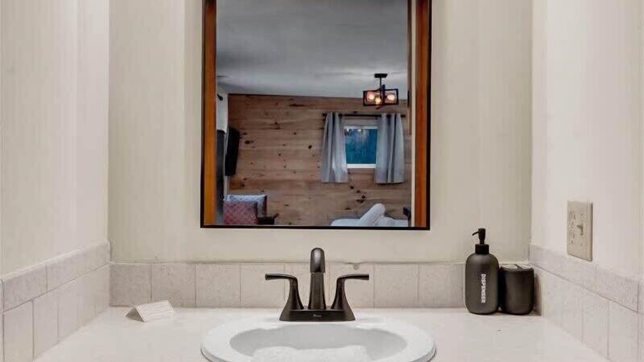 Photo of Bathroom in Canadensis