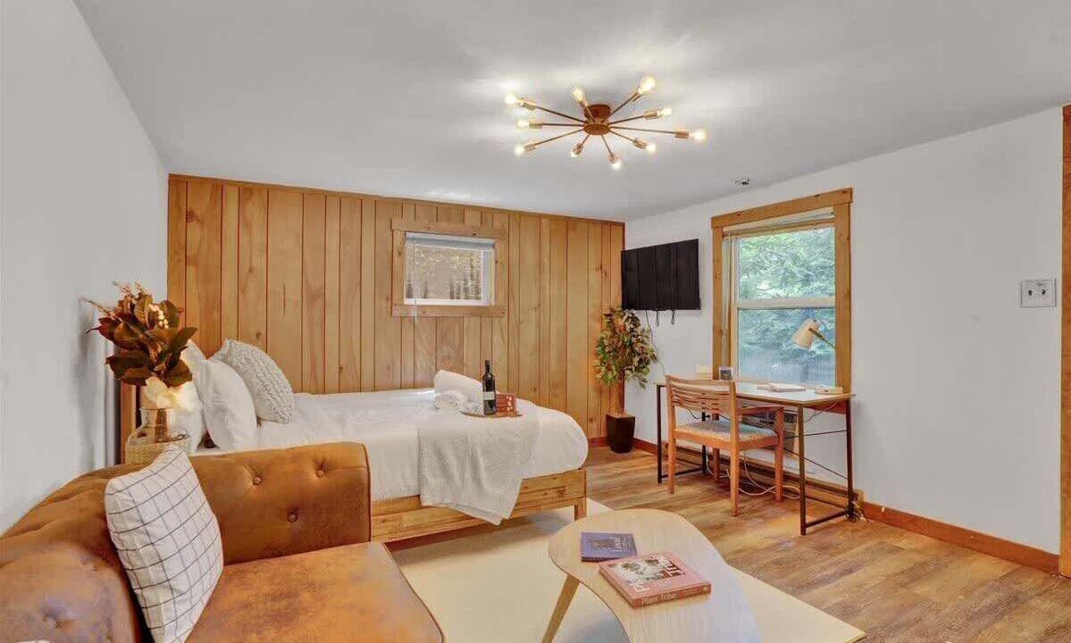 Photo of Bedroom in Canadensis