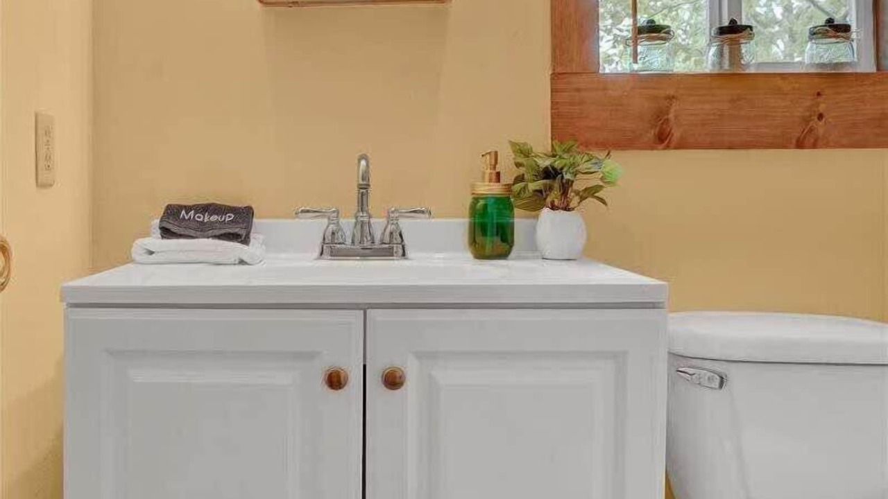 Photo of Bathroom in Canadensis