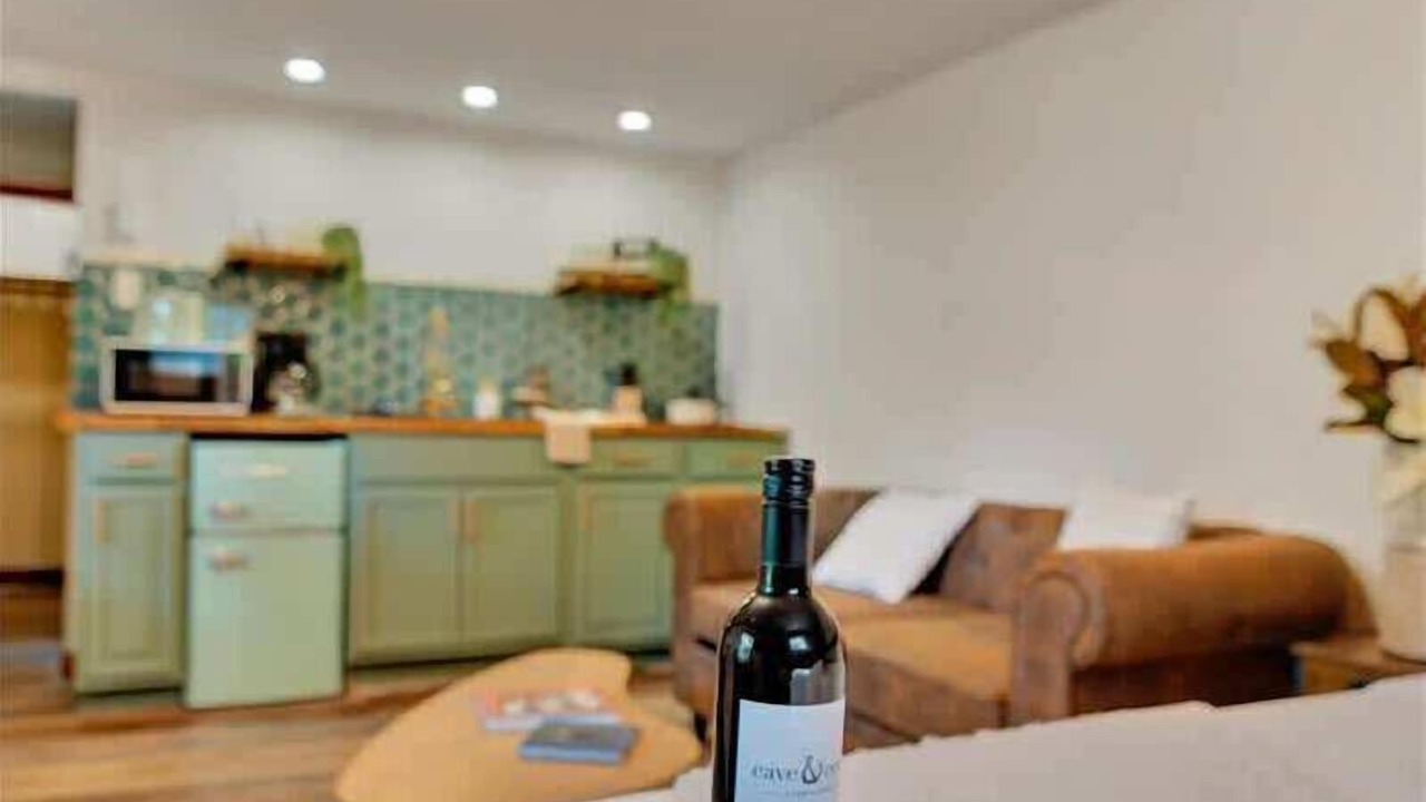 Photo of Others in Canadensis