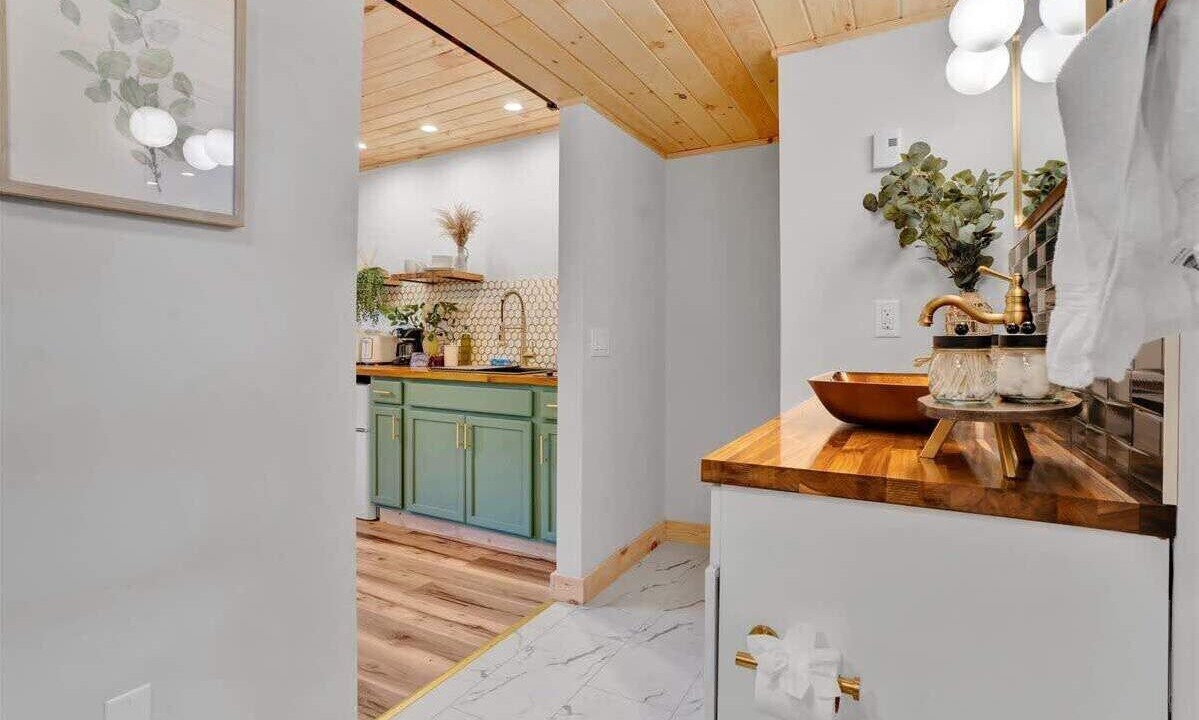 Photo of Kitchen in Canadensis