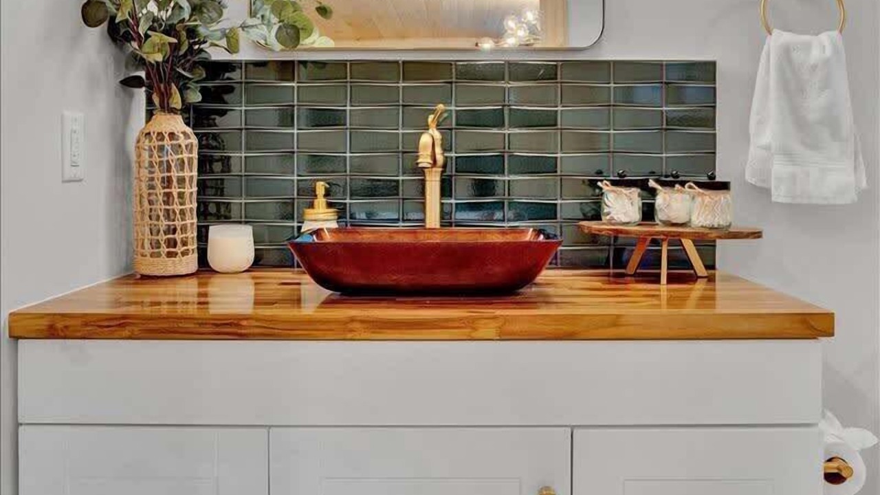 Photo of Others in Canadensis