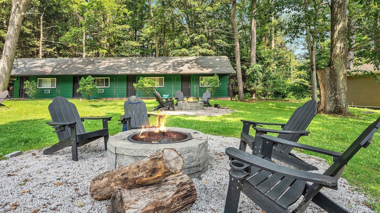 Photo of Outdoor in Canadensis