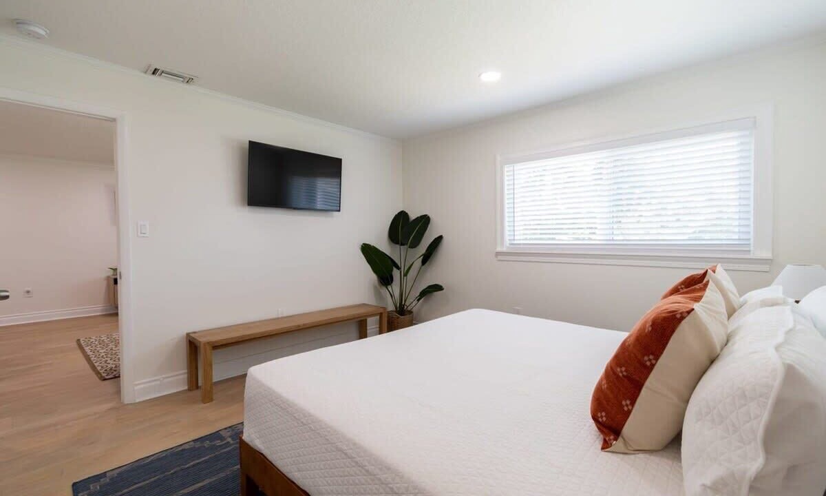 Photo of Bedroom in Cocoa Beach