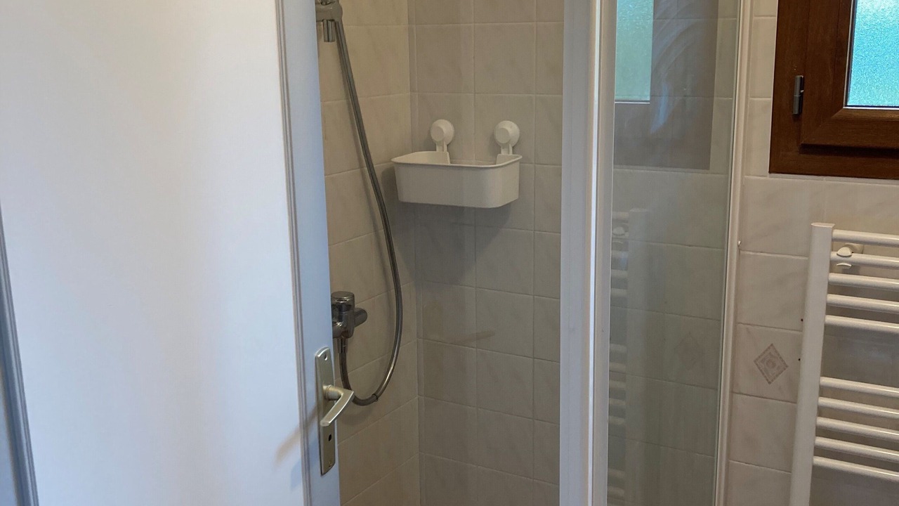 Photo of Bathroom in Vouneuil-sur-Vienne