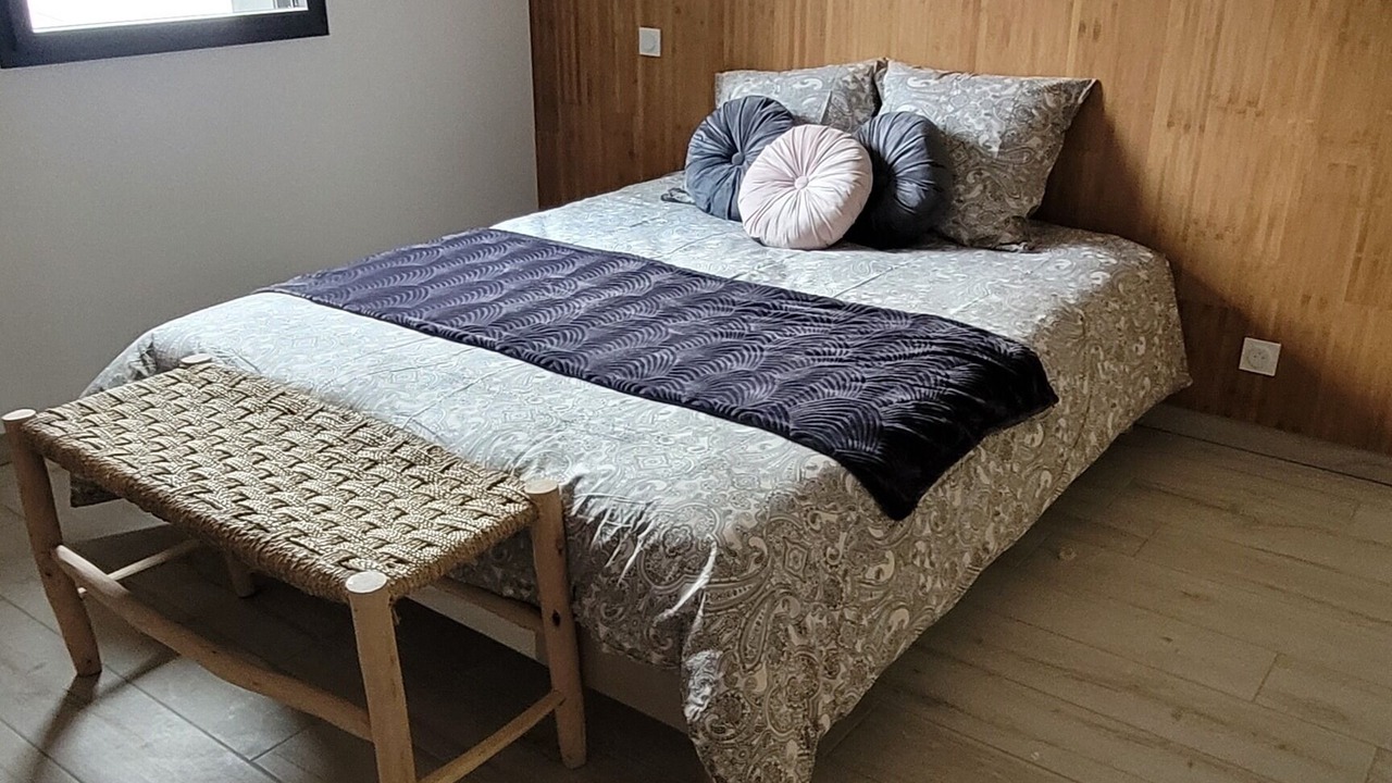 Photo of Bedroom in Peaule