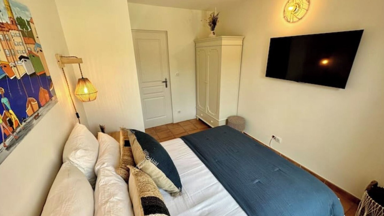 Photo of Bedroom in Gassin