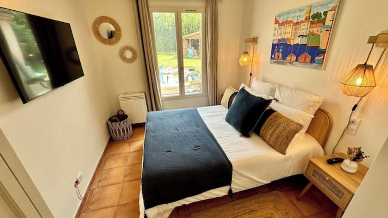 Photo of Bedroom in Gassin