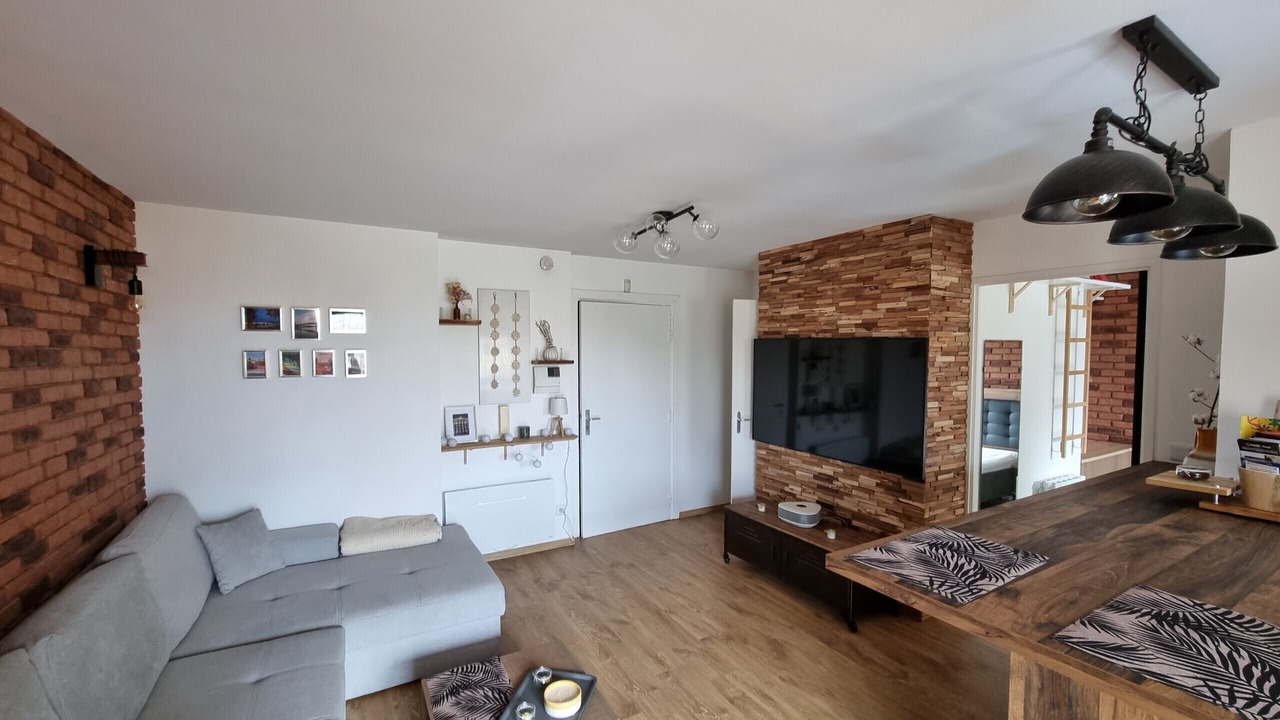 Photo of Livingroom in Guilhemery