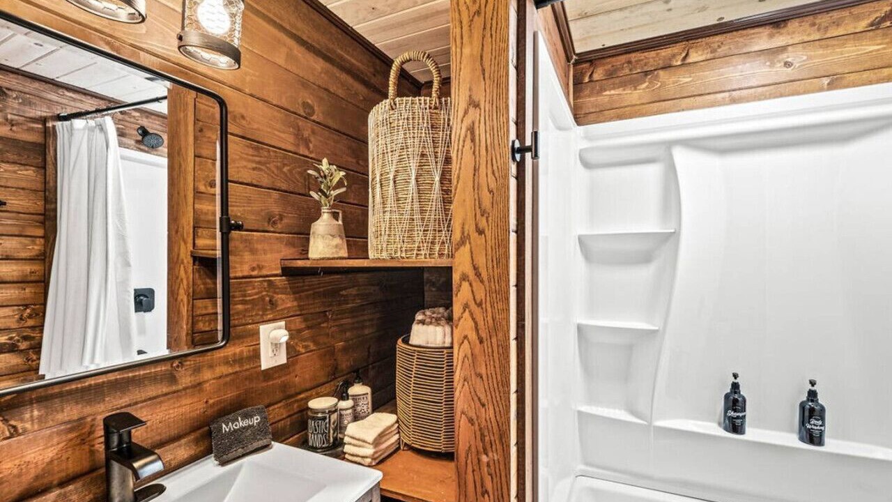 Photo of Bathroom in Young Harris