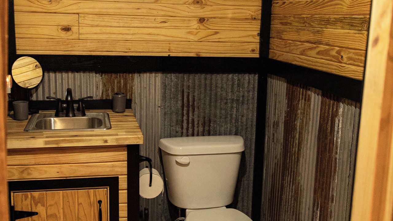 Photo of Bathroom in Powell