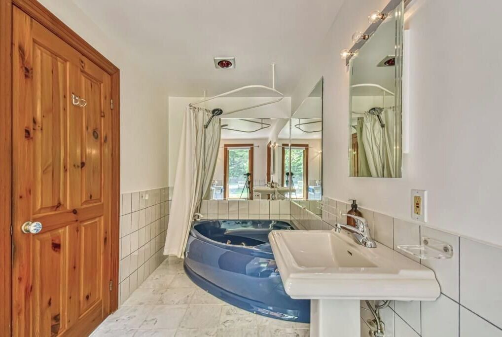 Photo of Bathroom in Mont-Tremblant