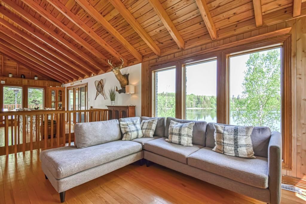 Photo of Livingroom in Mont-Tremblant