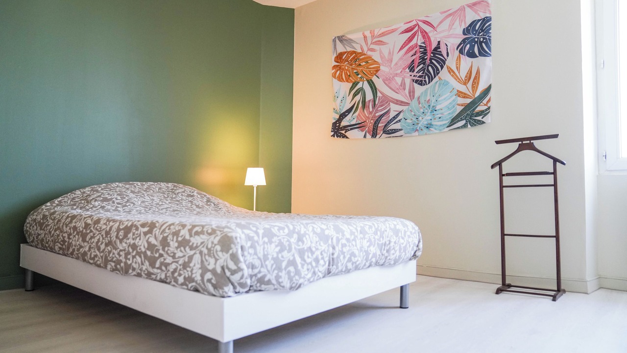 Photo of Bedroom in Downtown Angers
