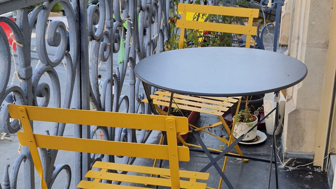Photo of Outdoor in Downtown Angers
