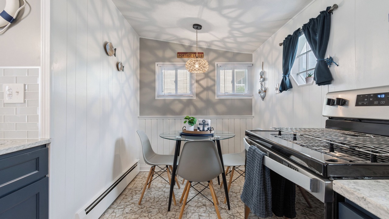 Photo of Kitchen in Portage Lakes