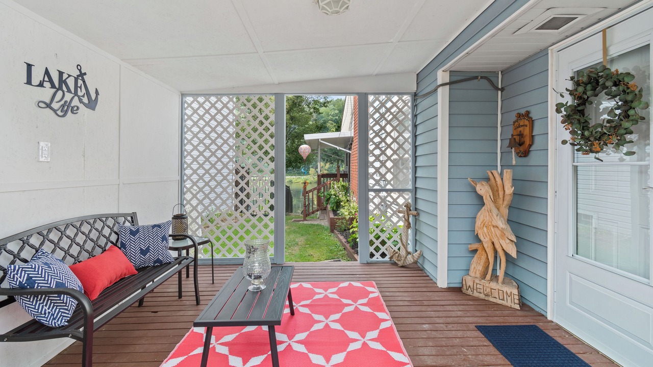 Photo of Patio Balcony in Portage Lakes