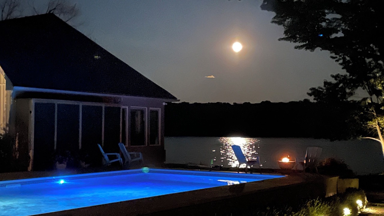 Photo of Outdoor in Howe Island