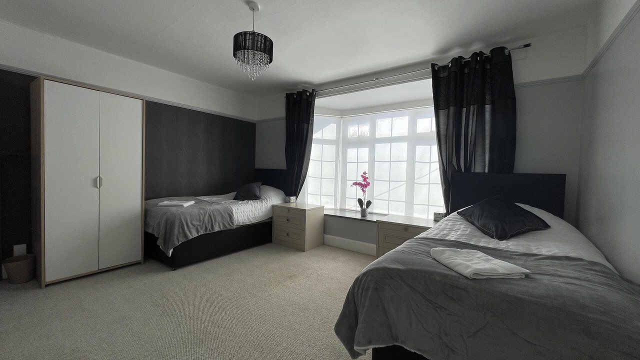 Photo of Others in Luton