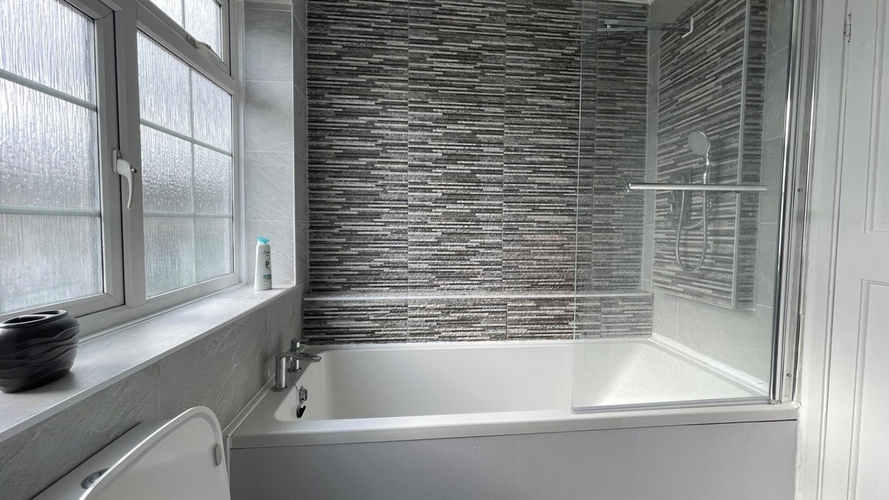 Photo of Others in Luton