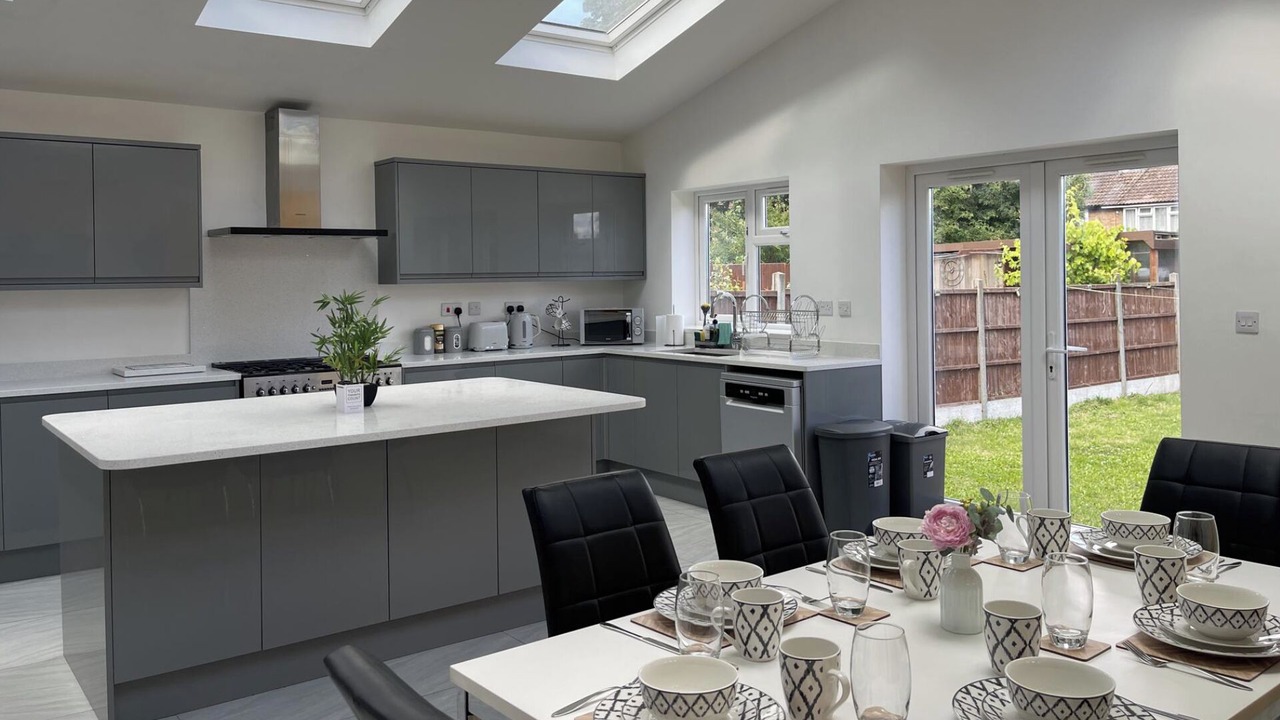 Photo of Others in Luton