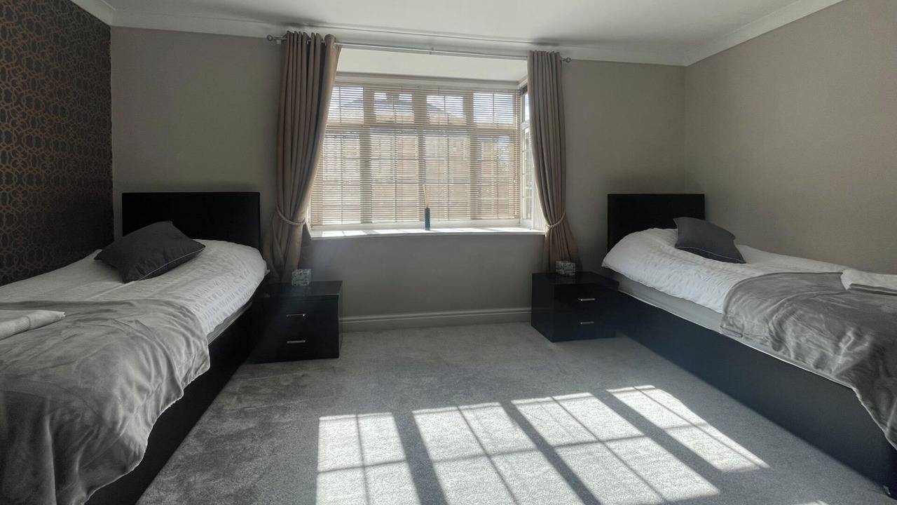 Photo of Others in Luton