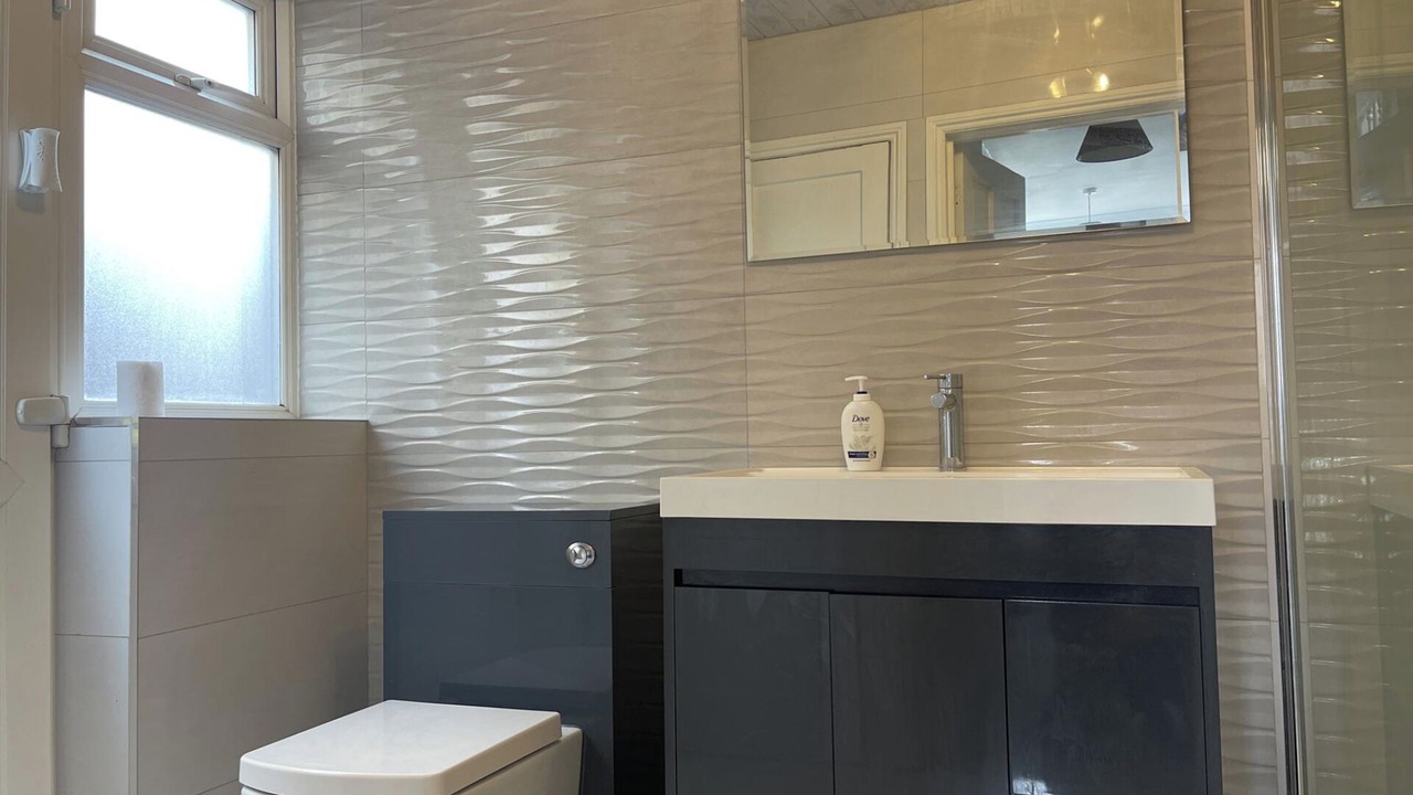 Photo of Others in Luton