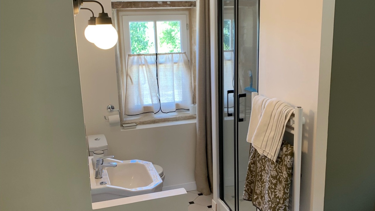 Photo of Bathroom in Saint-Gabriel-Brecy