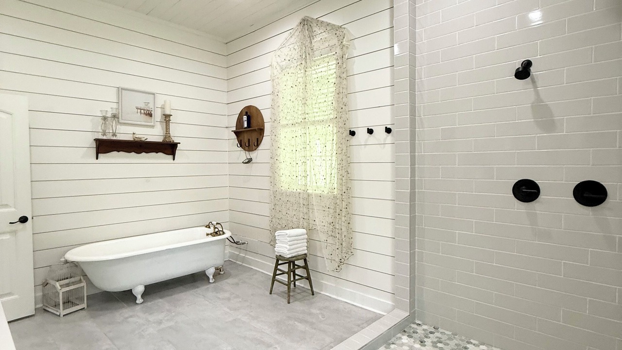 Photo of Bathroom in Kedron
