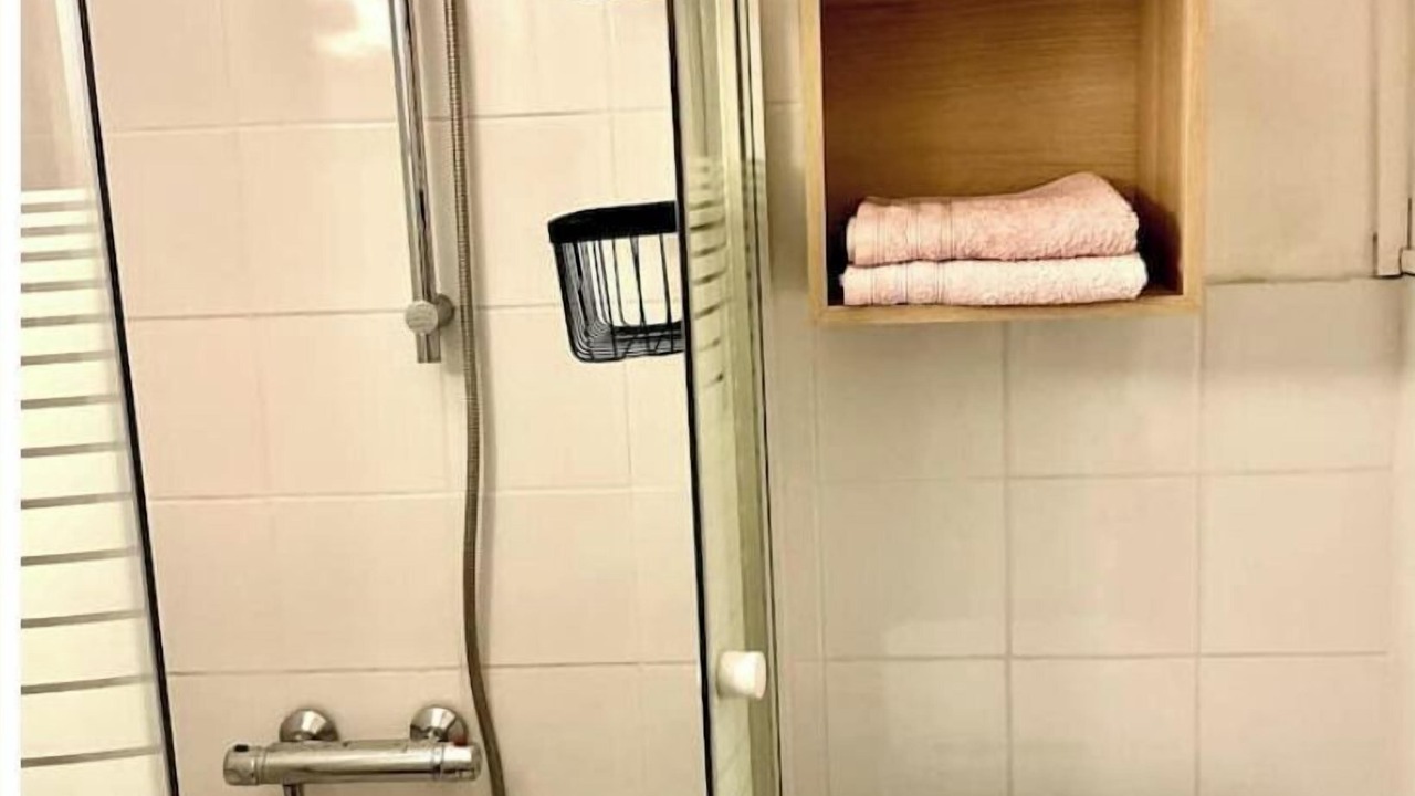Photo of Bathroom in Puteaux