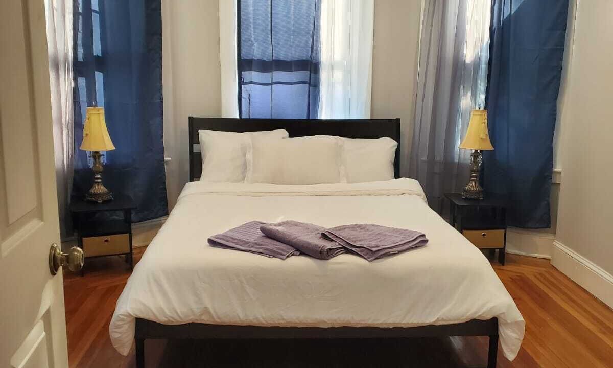 Photo of Bedroom in Center