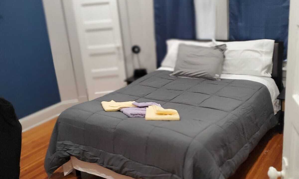 Photo of Bedroom in Center