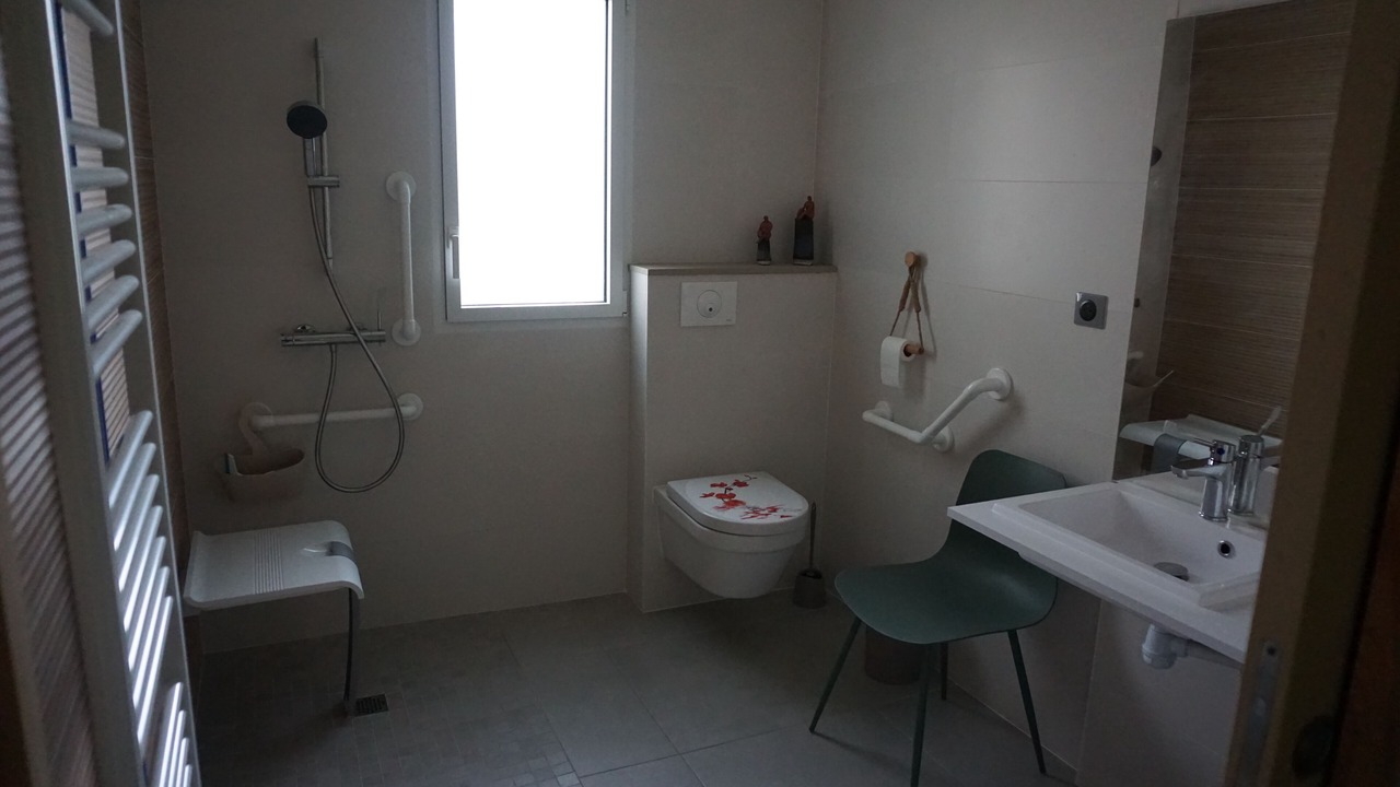 Photo of Bathroom in Port-d'Envaux