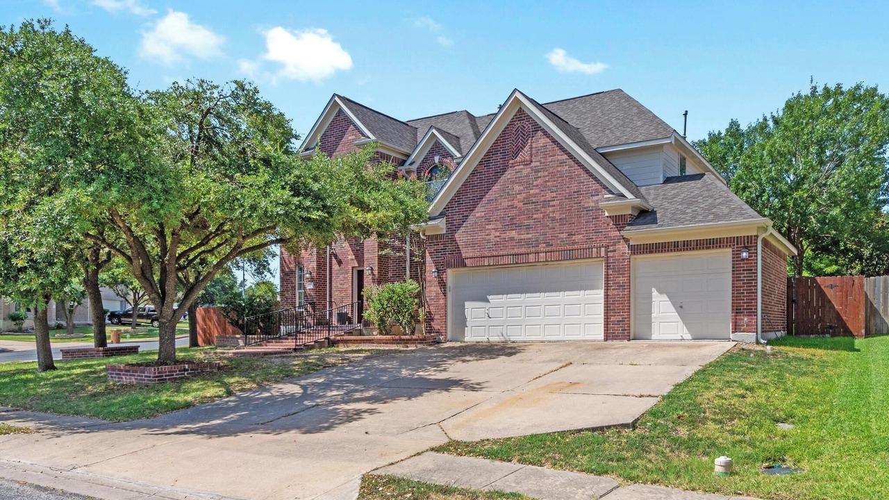 Photo of Outdoor in Manor