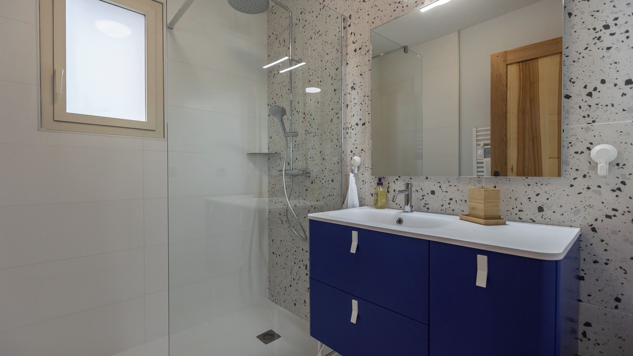 Photo of Bathroom in Grospierres