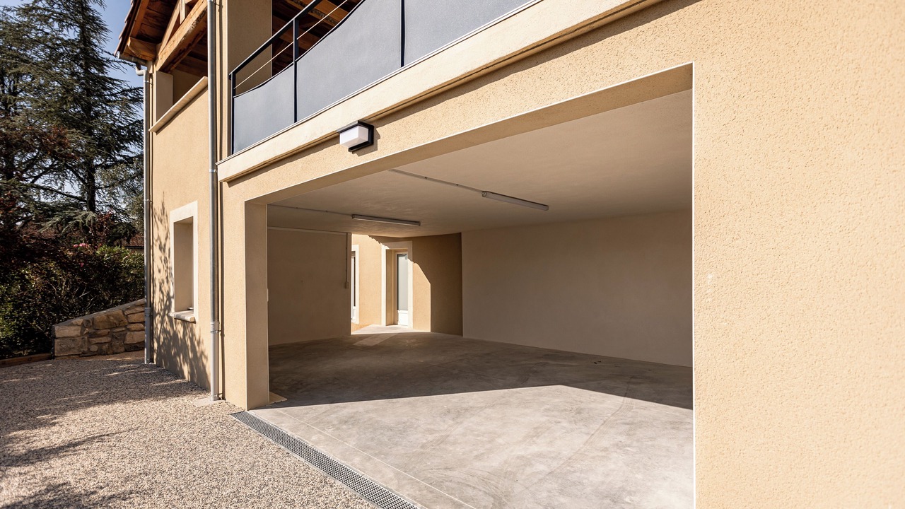 Photo of Outdoor in Grospierres