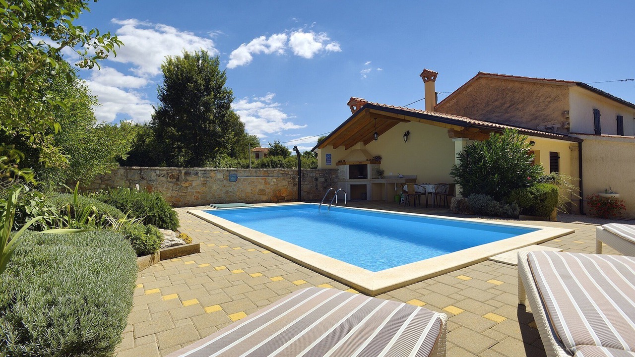 Photo of Outdoor in Cehici